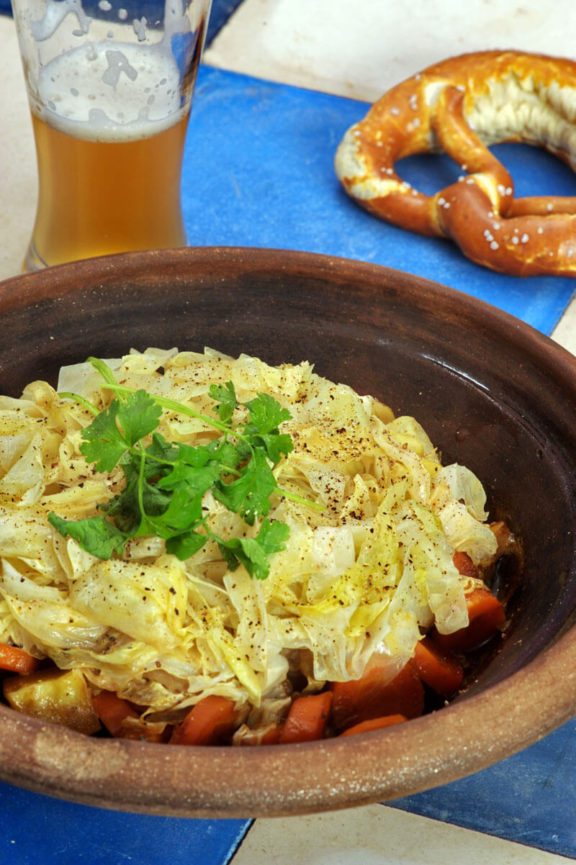 Herbst-Gemüse Tajine mit Spitzkohl und Weißbier – Ali Baba Tajine